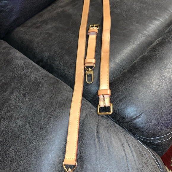 Authentic Louis Vuitton Courtney GM - Picture 15 of 15